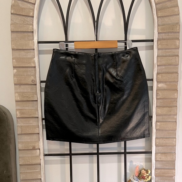 Faux Leather Mini Skirt - Picture 3 of 6